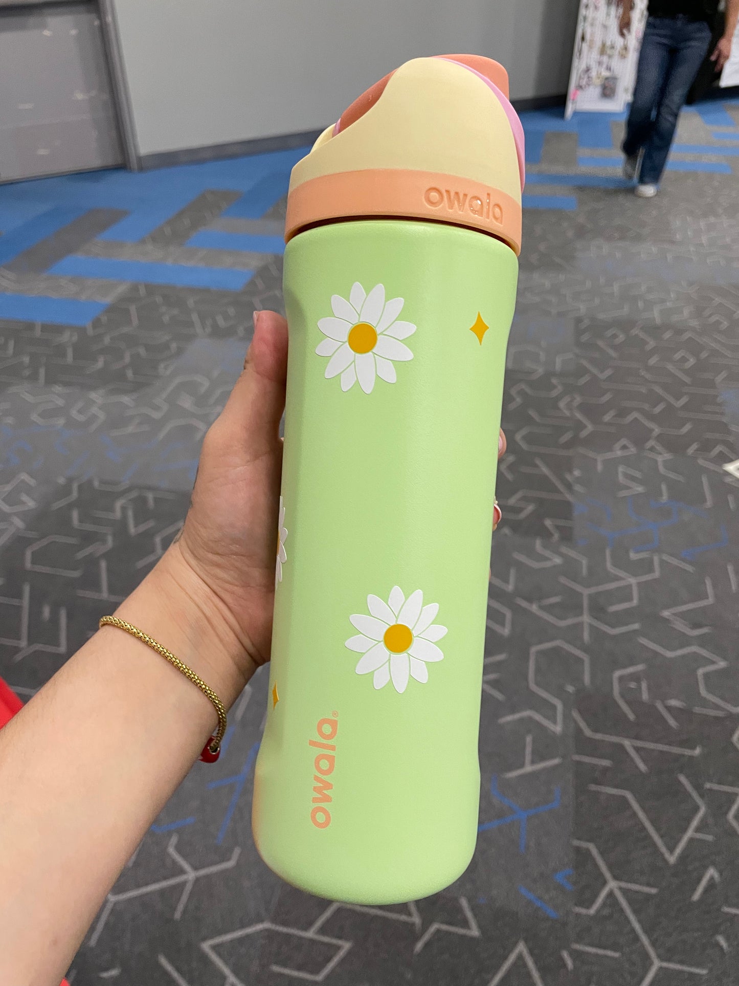 Daisy Vinyl Owala Water Bottle